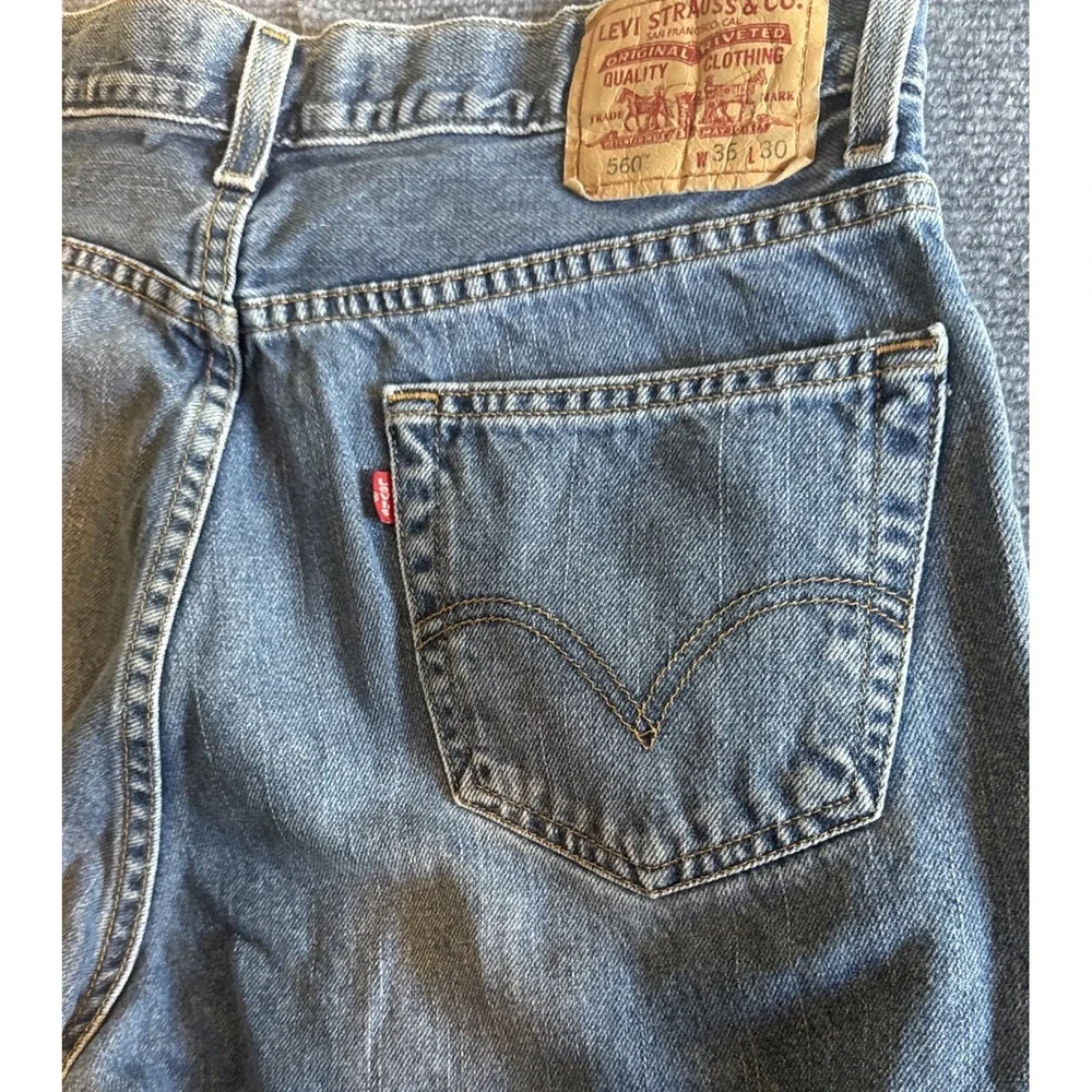 Levi's 560 Loose Comfort Fit Jeans 36W x 30L‎ Taper Below Knee, Mid Rise Denims